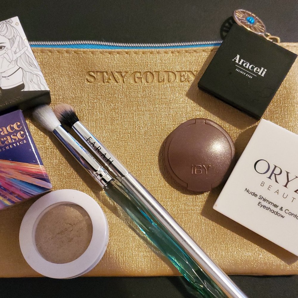 Name Brand Eyeshadow Variety Pack with Stay Golden Cosmetic Bag